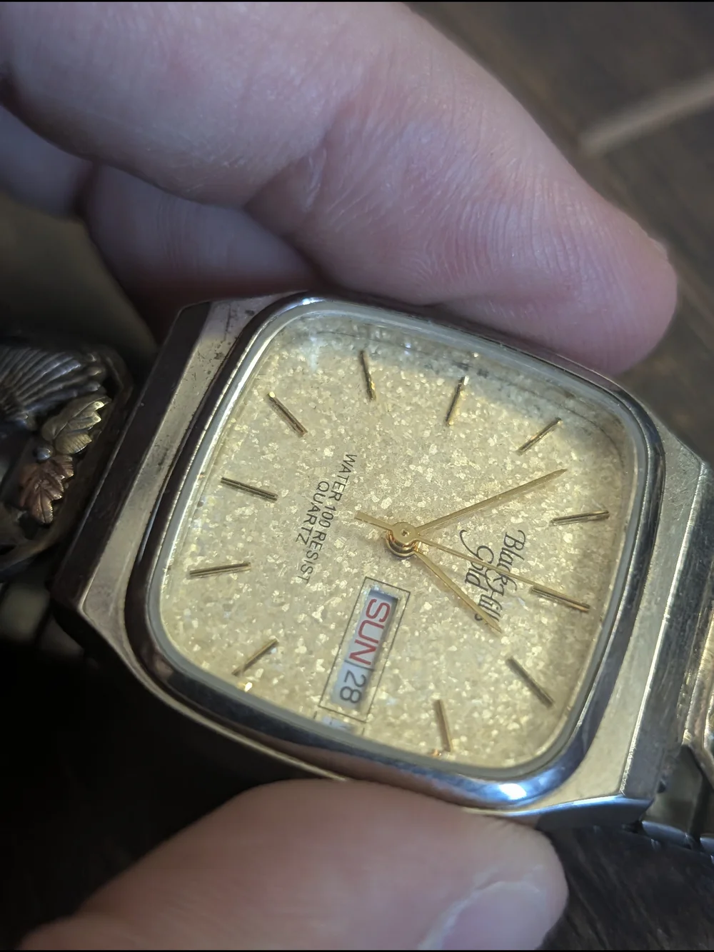 BLACK HILLS GOLD 12k & Sterling Mother Of Pearl Day Date Eagle Band Watch VTG